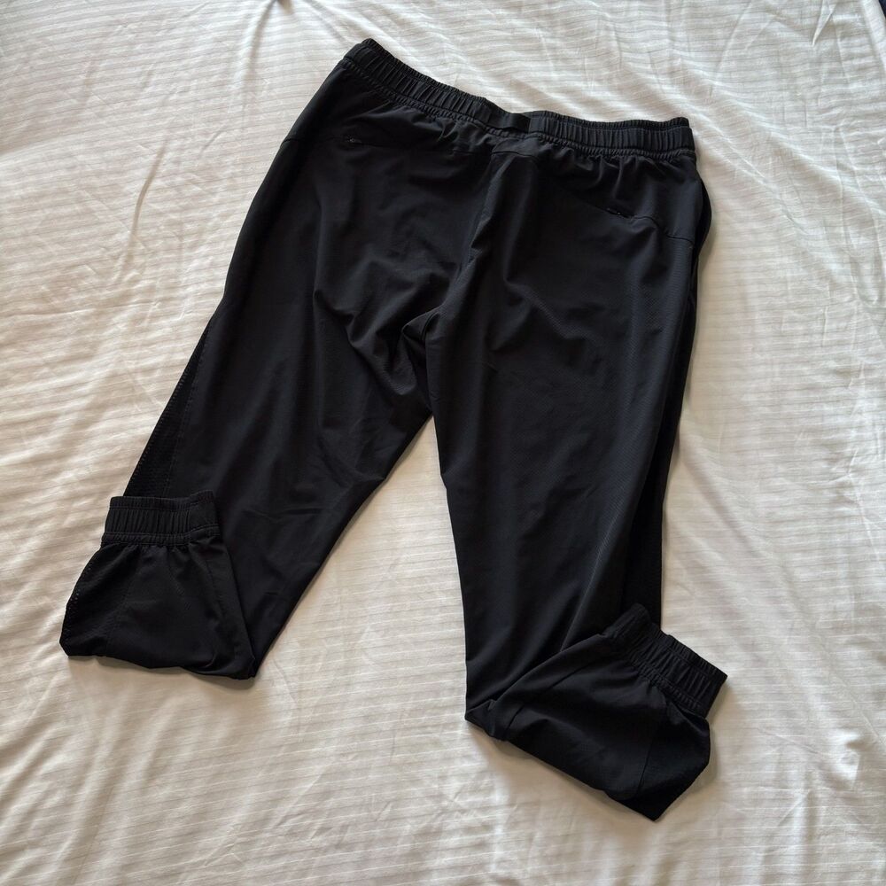 Athleta Quest Jogger